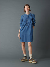 Load image into Gallery viewer, Indi &amp; Cold Marie Pinspot lyocell print dress in Indigo
