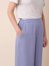 Load image into Gallery viewer, Indi &amp; Cold Lyocell cropped wide leg trouser Azul
