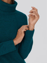 Load image into Gallery viewer, Nice Things long line roll neck jumper in Teal
