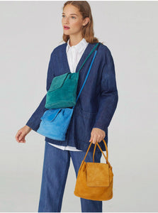 Nice things Suede leather bucket bag with 2-colour handle in Soft Blue - CW CW 