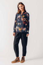 Load image into Gallery viewer, SKFK Asune firework print long sleeve shirt in Multicolour

