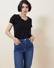 Load image into Gallery viewer, Grace and Mila Gilda jacquard v neck detail t shirt Black
