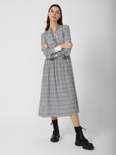 Load image into Gallery viewer, Great Plains Mid season Check long dress Black Ivory
