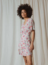 Load image into Gallery viewer, Indi &amp; Cold Bougainvillea short tiered dress Crudo
