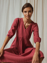 Load image into Gallery viewer, Indi &amp; Cold Crinkle cotton tunic dress Cinammon
